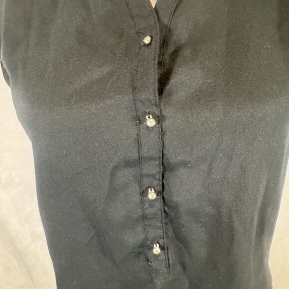 New York & Co black silver button sleeveless top size small - Picture 2 of 6